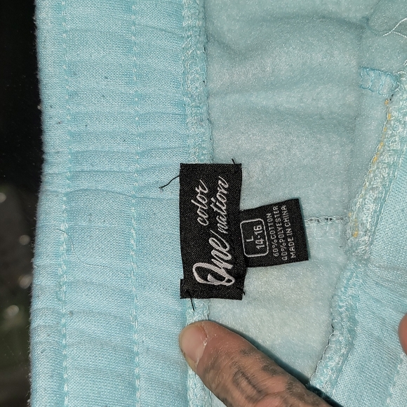 Sweatpants - Picture 2 of 4